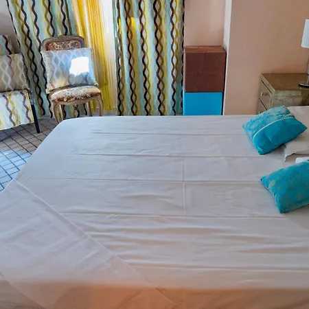 5 Cap Libertin Village Naturiste 3* Agde