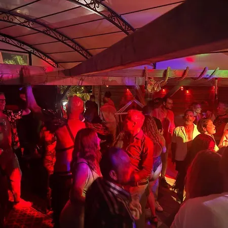 5 Cap Libertin Village Naturiste Lejlighedshotel 3*